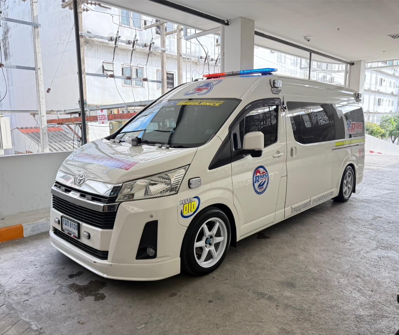 ambulance รถ พยาบาล-2